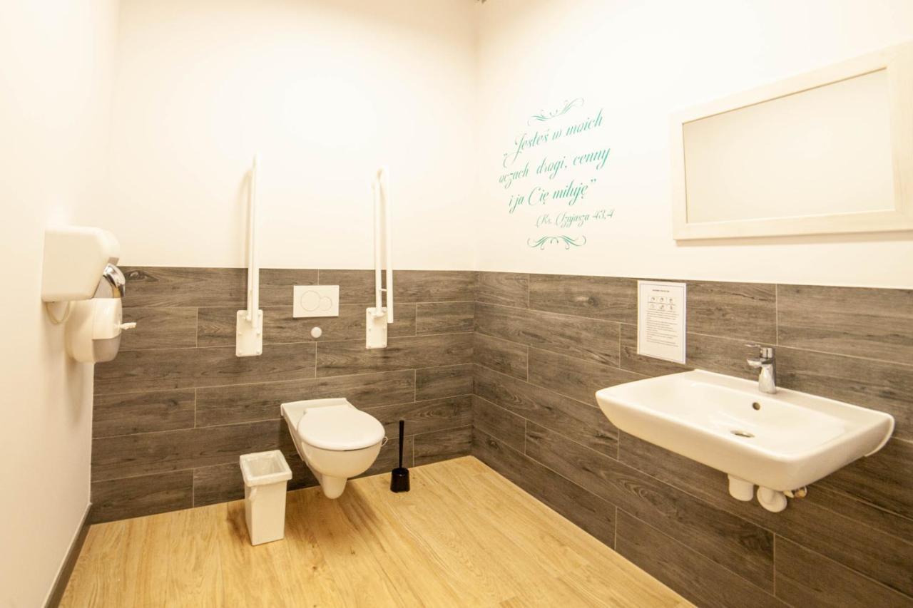 Hostel Montessori Gdańsk Exteriör bild